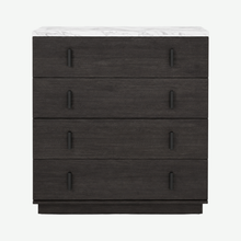 Hasting Chest