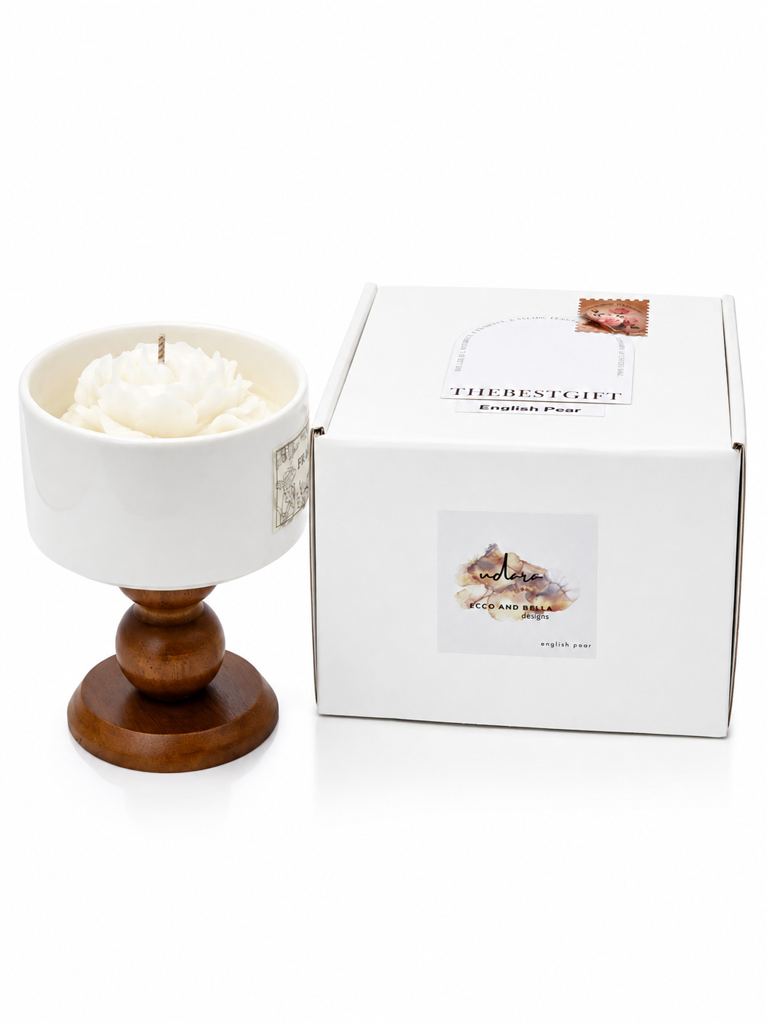 Udara Wood & Porcelain Scented Candle -English Pear
