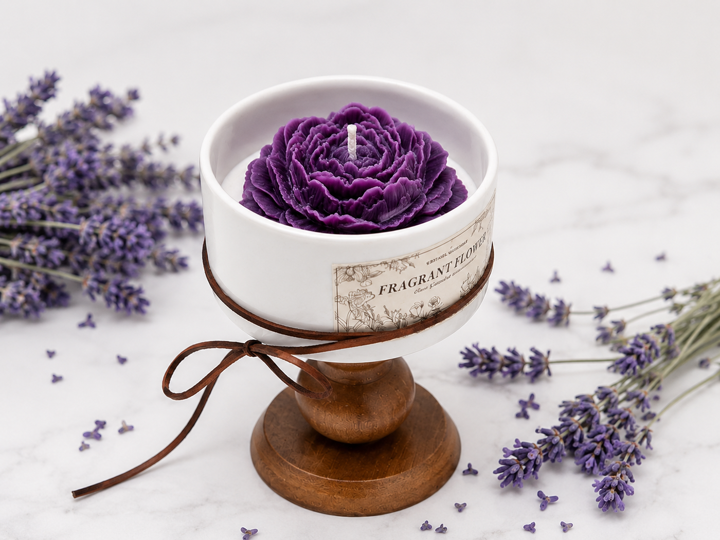 Udara Wood & Porcelain Scented Candle- Lavender